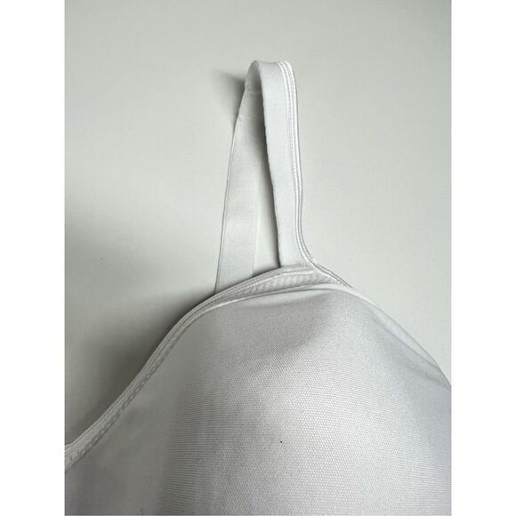 Hanes Bra size 3XL - Picture 2 of 7